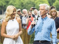 Holly Willoughby magic mug #G1064892