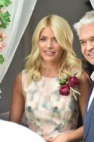 Holly Willoughby magic mug #G1064979