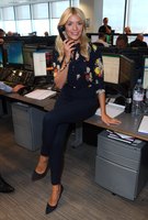 Holly Willoughby magic mug #G1064986