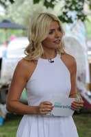 Holly Willoughby Longsleeve T-shirt #2822983