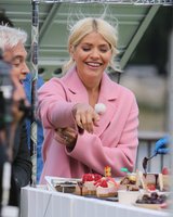 Holly Willoughby Longsleeve T-shirt #2823029