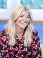 Holly Willoughby Longsleeve T-shirt #2823049