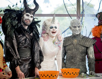 Holly Willoughby hoodie #2823134