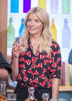 Holly Willoughby longsleeve t-shirt #2823461