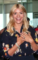 Holly Willoughby Longsleeve T-shirt #2823610