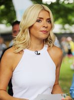 Holly Willoughby Sweatshirt #2823712