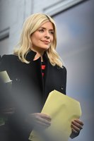 Holly Willoughby Longsleeve T-shirt #3157926