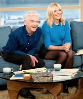 Holly Willoughby Sweatshirt #3157955