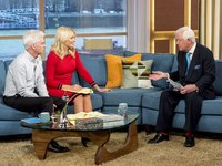 Holly Willoughby Longsleeve T-shirt #3158059