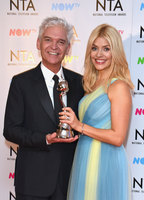 Holly Willoughby Longsleeve T-shirt #3158098