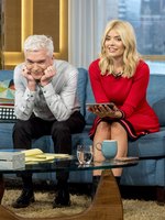 Holly Willoughby mug #G1400210