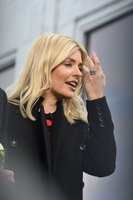Holly Willoughby Longsleeve T-shirt #3158125