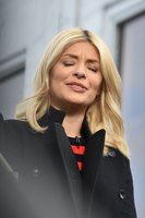 Holly Willoughby t-shirt #3158163