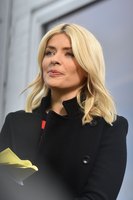 Holly Willoughby longsleeve t-shirt #3158191