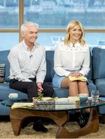 Holly Willoughby Longsleeve T-shirt #3158249