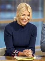 Holly Willoughby Longsleeve T-shirt #3158275