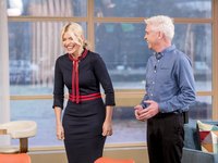 Holly Willoughby Longsleeve T-shirt #3166378