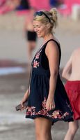 Holly Willoughby t-shirt #3166441