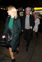 Holly Willoughby Longsleeve T-shirt #3166487
