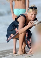 Holly Willoughby Sweatshirt #3166502