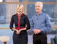 Holly Willoughby hoodie #3166504