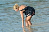 Holly Willoughby hoodie #3166524