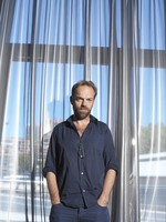 Hugo Weaving Longsleeve T-shirt #2213666