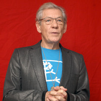 Ian McKellen Longsleeve T-shirt #2342578