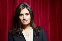 Idina Menzel Longsleeve T-shirt #2376776
