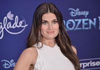 Idina Menzel Sweatshirt #3907165