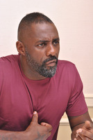Idris Elba Sweatshirt #2489576