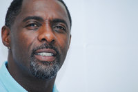 Idris Elba Longsleeve T-shirt #2849533