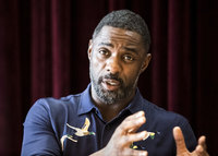 Idris Elba Longsleeve T-shirt #3227488