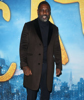 Idris Elba Longsleeve T-shirt #3936099