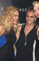 Iggy Azalea Sweatshirt #3254042