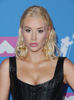 Iggy Azalea t-shirt #3758148