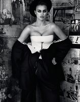 Irina Shayk Longsleeve T-shirt #2703012