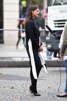 Irina Shayk Longsleeve T-shirt #2811168