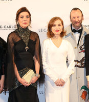 Isabelle Huppert hoodie #2954054