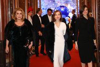 Isabelle Huppert hoodie #2954059