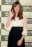 JENNIFER GARNER Sweatshirt #1495976