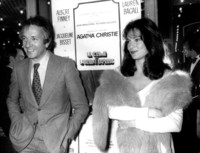 Jacqueline Bisset mug #G849380