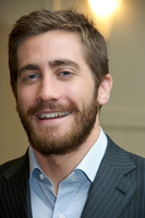 Jake Gyllenhaal Sweatshirt #2409329