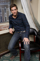 Jake Gyllenhaal Sweatshirt #2444012