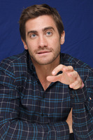 Jake Gyllenhaal Sweatshirt #2444025