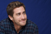 Jake Gyllenhaal Sweatshirt #2444031