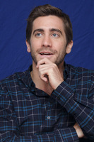 Jake Gyllenhaal Sweatshirt #2444035