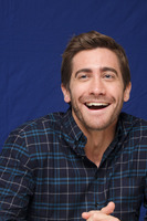 Jake Gyllenhaal Sweatshirt #2444040