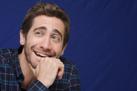 Jake Gyllenhaal Sweatshirt #2488548