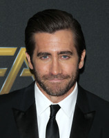 Jake Gyllenhaal Sweatshirt #2894785